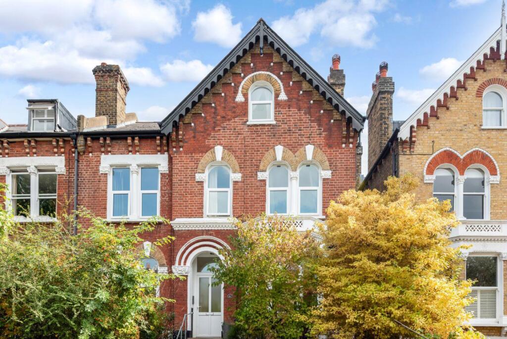 2 bed 1st Floor Flat for rent in Catford. From Burnet Ware - Herne Hill 2 bed 1st Floor Flat for rent in Catford. From Burnet Ware - Herne Hill