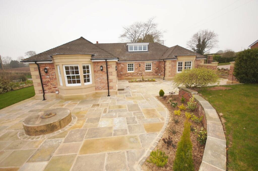 5 bed Detached House for rent in Little Budworth. From Matthews of Chester