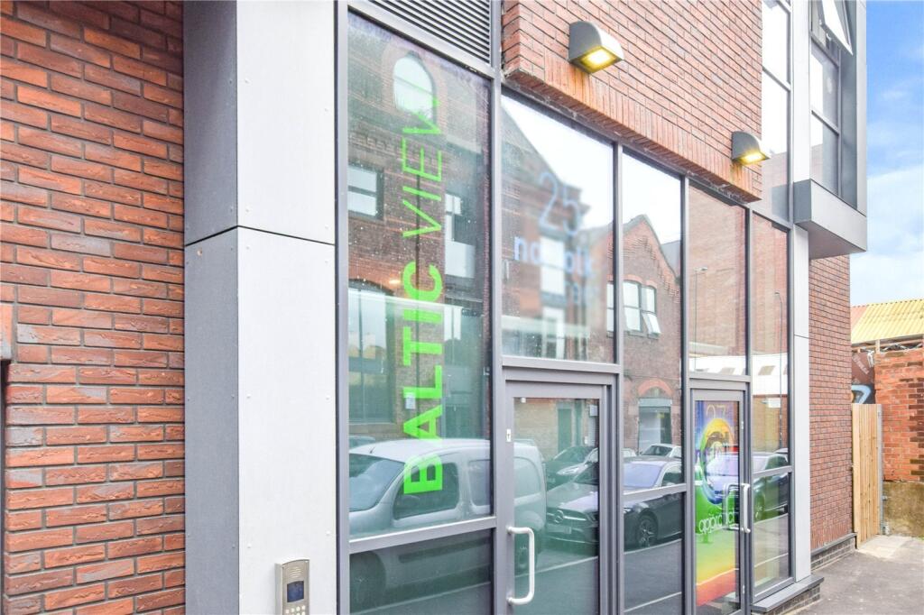 2 bed 1st Floor Flat for rent in Liverpool. From Matthews of Chester - Chester