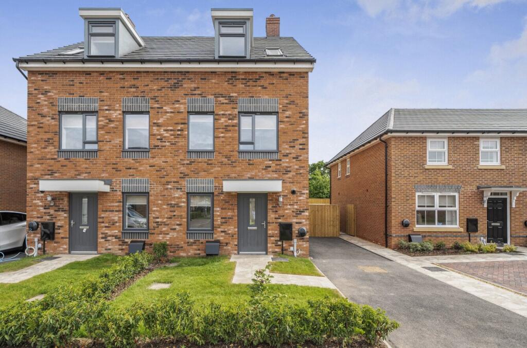 3 bed Mid Terraced House for rent in Haslington. From Matthews of Chester - Chester