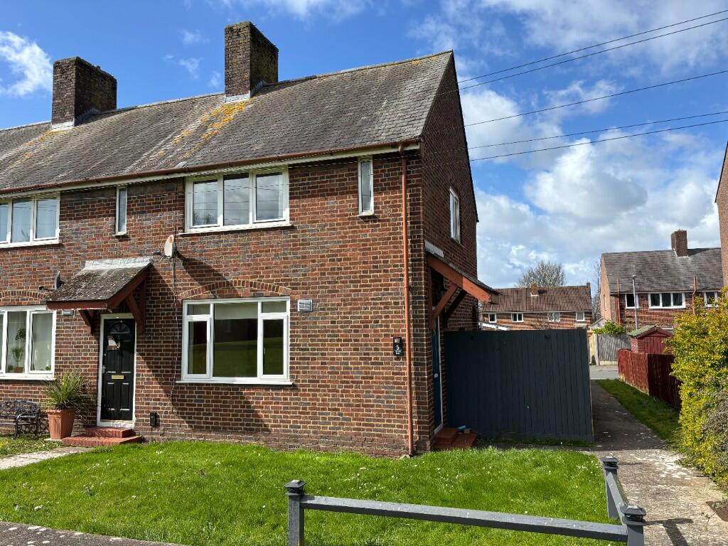 2 bed End of Terrace for rent in Eglwys-Brewis. From Linda McClenchy Lettings Agents - Llantwit Major
