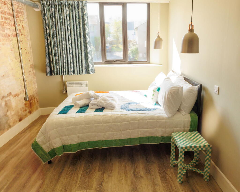 1 bed House (unspecified) for rent in Windermere. From Matthews Benjamin - Windermere 1 bed House (unspecified) for rent in Windermere. From Matthews Benjamin - Windermere