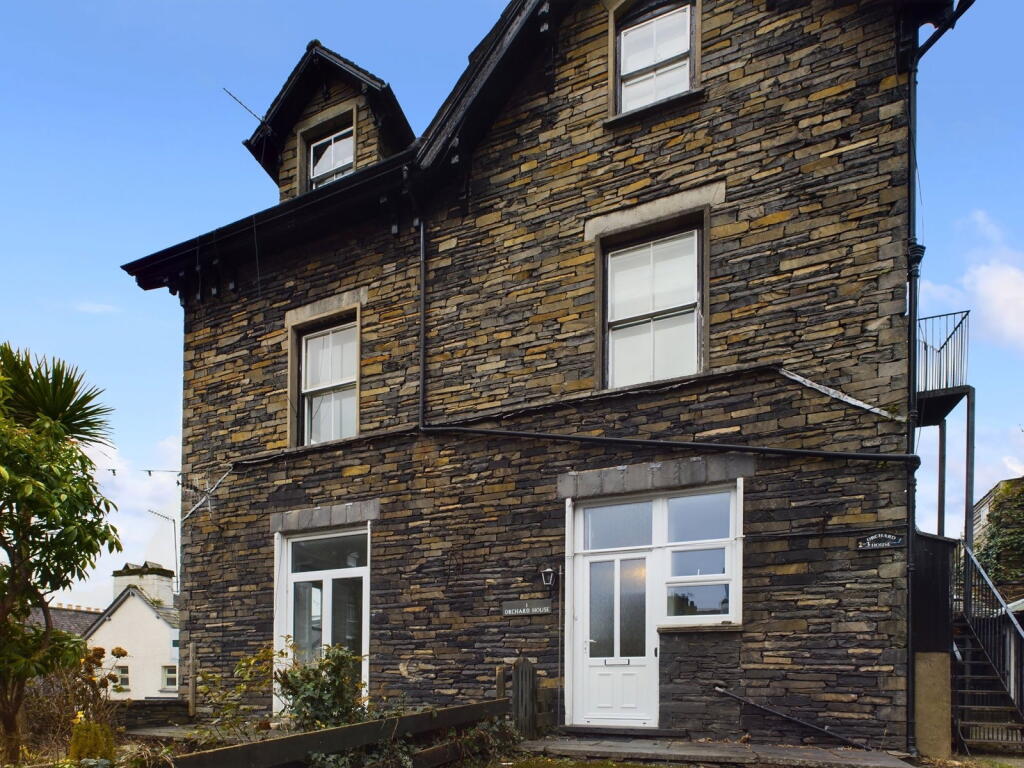 4 bed 1st Floor Flat for rent in Ambleside. From Matthews Benjamin - Windermere 4 bed 1st Floor Flat for rent in Ambleside. From Matthews Benjamin - Windermere