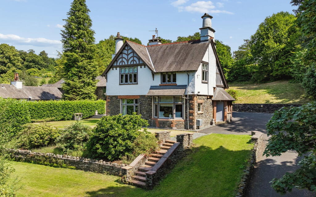 3 bed Detached for rent in Storrs. From Matthews Benjamin - Windermere 3 bed Detached for rent in Storrs. From Matthews Benjamin - Windermere
