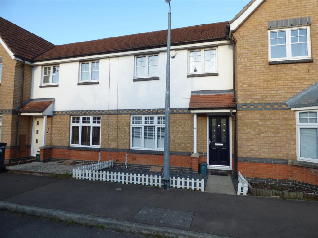 3 bed Mid Terraced House for rent in Braintree. From Smooth Move