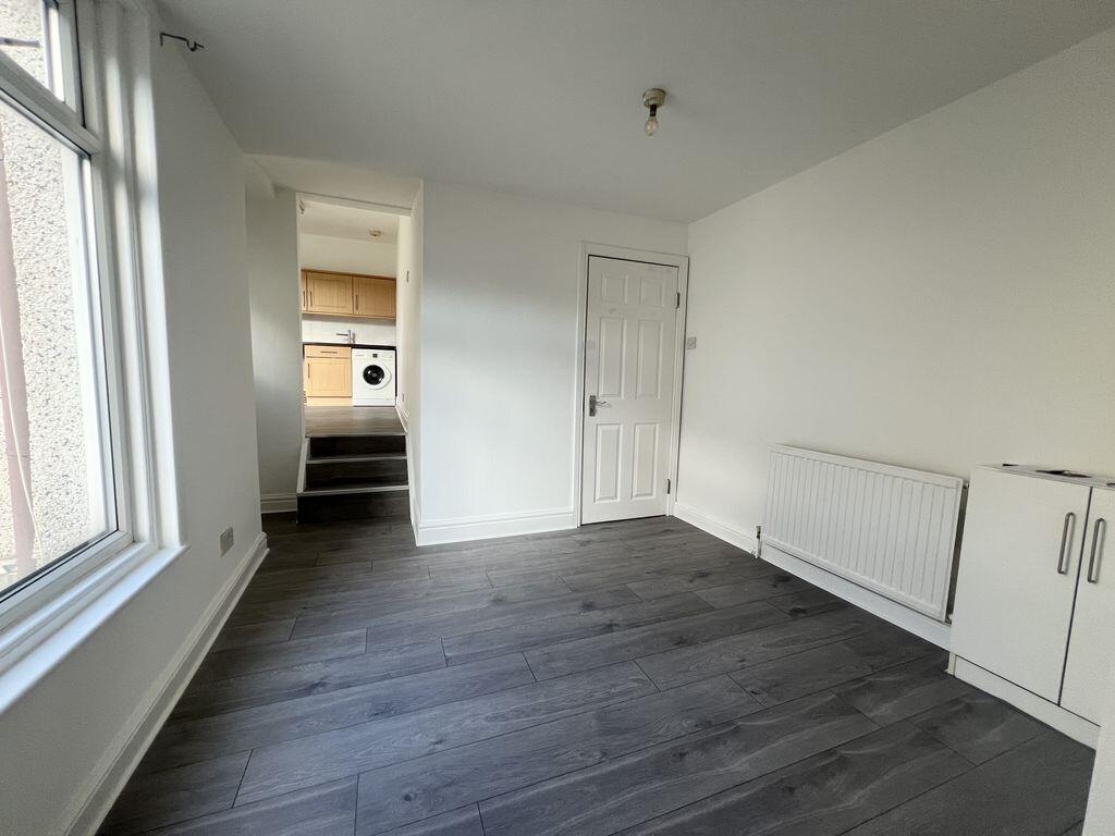 1 bed 1st Floor Flat for rent in Southport. From Lynn Thompson Estate/Letting Agents - Southport