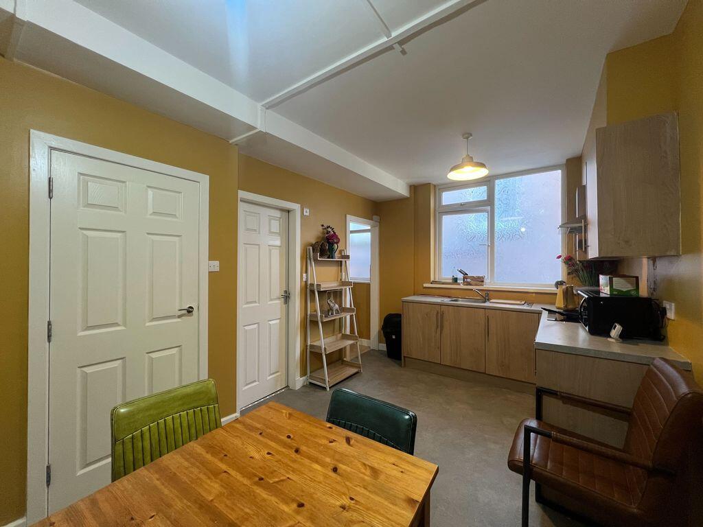 2 bed Detached for rent in Southport. From Lynn Thompson Estate/Letting Agents - Southport