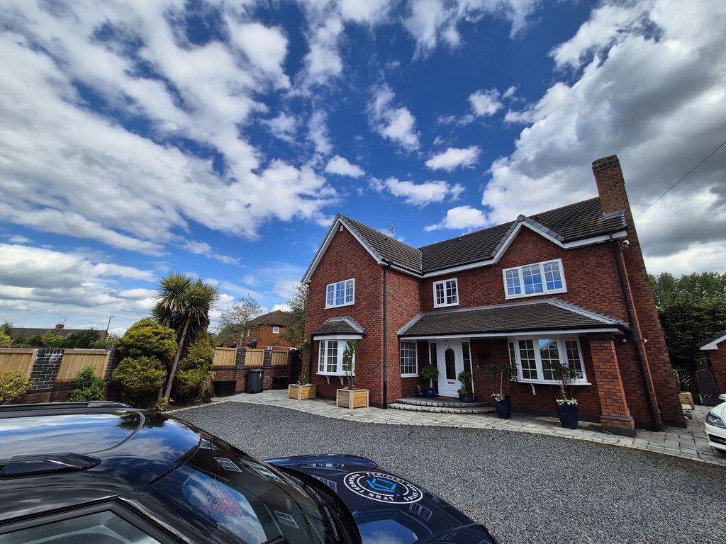 5 bed Detached for rent in Southport. From Lynn Thompson Estate/Letting Agents - Southport 5 bed Detached for rent in Southport. From Lynn Thompson Estate/Letting Agents - Southport