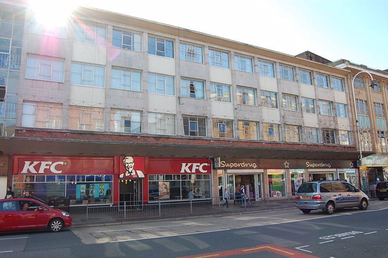 2 bed 1st Floor Flat for rent in Southport. From Lynn Thompson Estate/Letting Agents - Southport