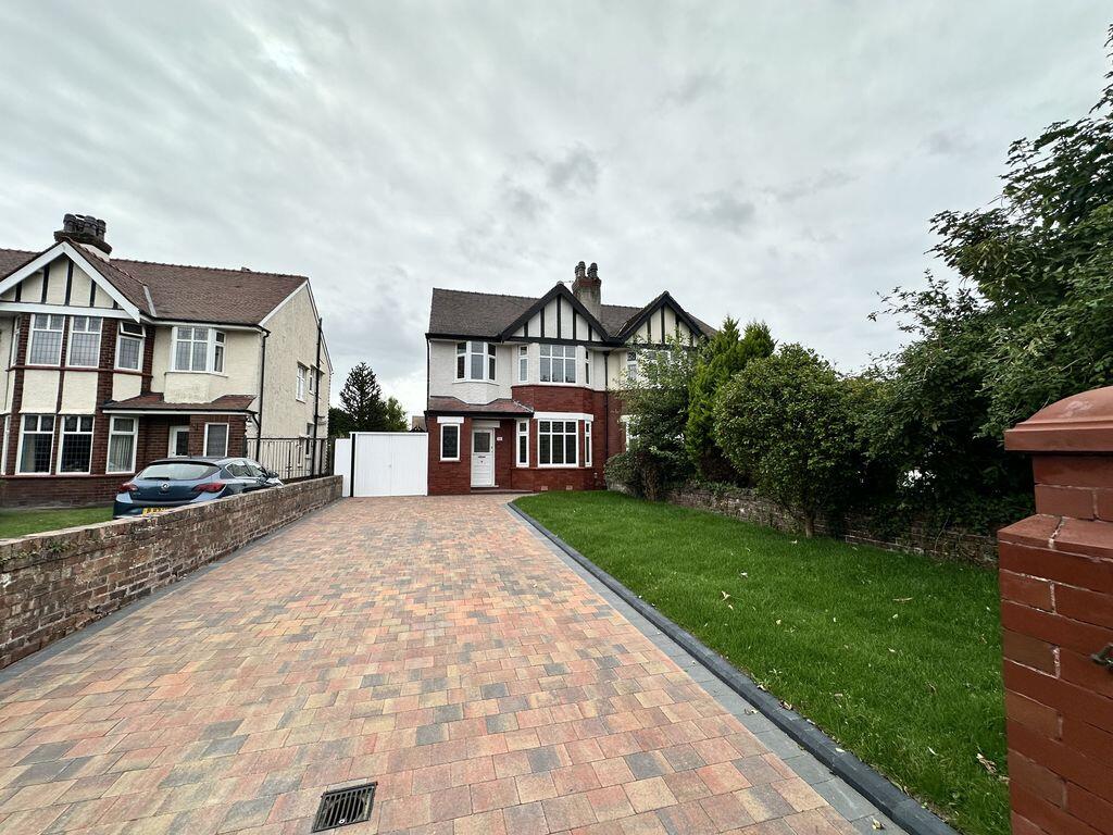4 bed Semi Detached for rent in Southport. From Lynn Thompson Estate/Letting Agents - Southport 4 bed Semi Detached for rent in Southport. From Lynn Thompson Estate/Letting Agents - Southport