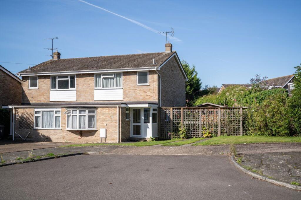 5 bed Detached for rent in Canterbury. From Leydon Lettings