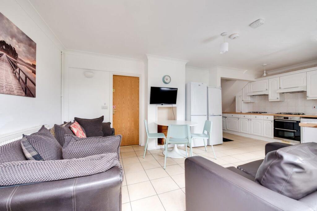 5 bed Detached for rent in Canterbury. From Leydon Lettings