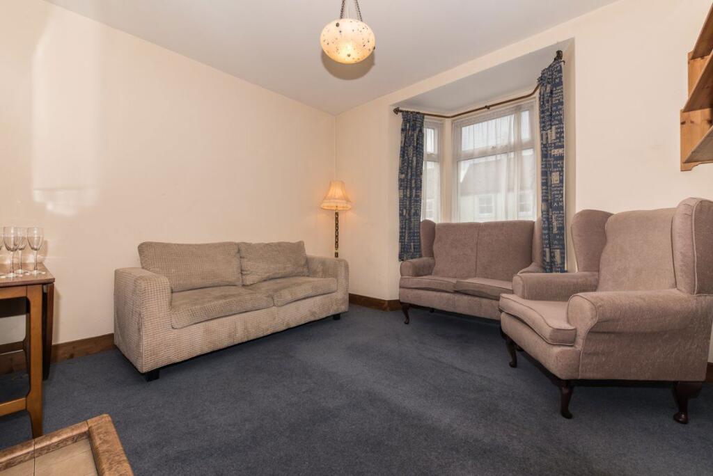 4 bed Detached for rent in Canterbury. From Leydon Lettings