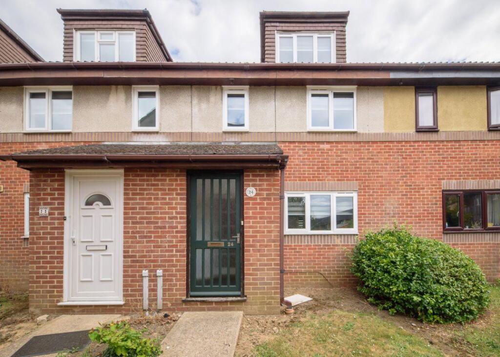 5 bed Detached for rent in Canterbury. From Leydon Lettings 5 bed Detached for rent in Canterbury. From Leydon Lettings