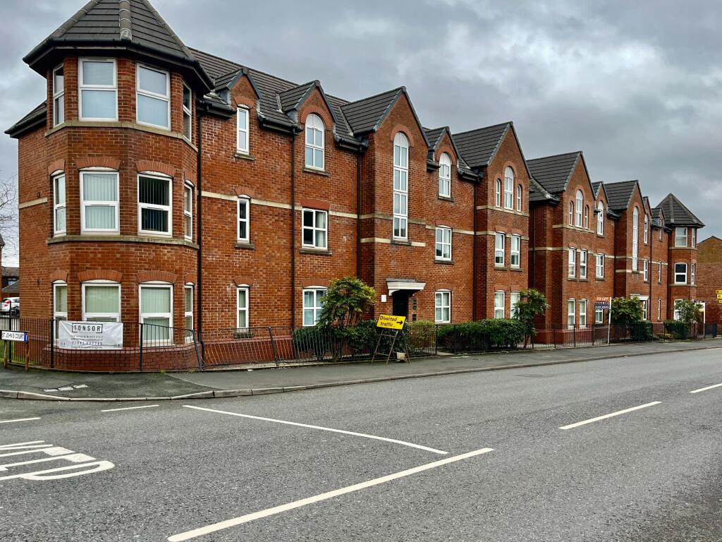 2 bed 1st Floor Flat for rent in Wingates. From Belvoir - Bolton
