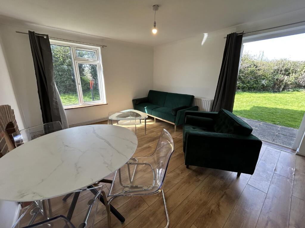 2 bed Apartment for rent in Stevenage. From Target Property - Edmonton 2 bed Apartment for rent in Stevenage. From Target Property - Edmonton