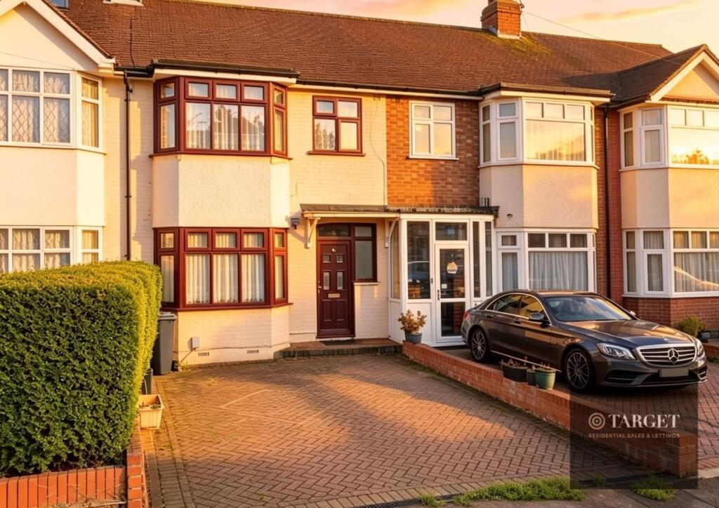 3 bed Detached for rent in Waltham Cross. From Target Property - Edmonton
