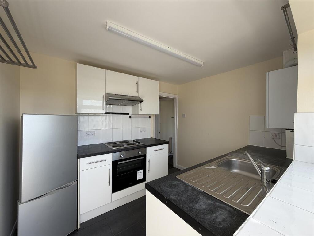 2 bed 1st Floor Flat for rent in Edmonton. From Target Property - Edmonton 2 bed 1st Floor Flat for rent in Edmonton. From Target Property - Edmonton