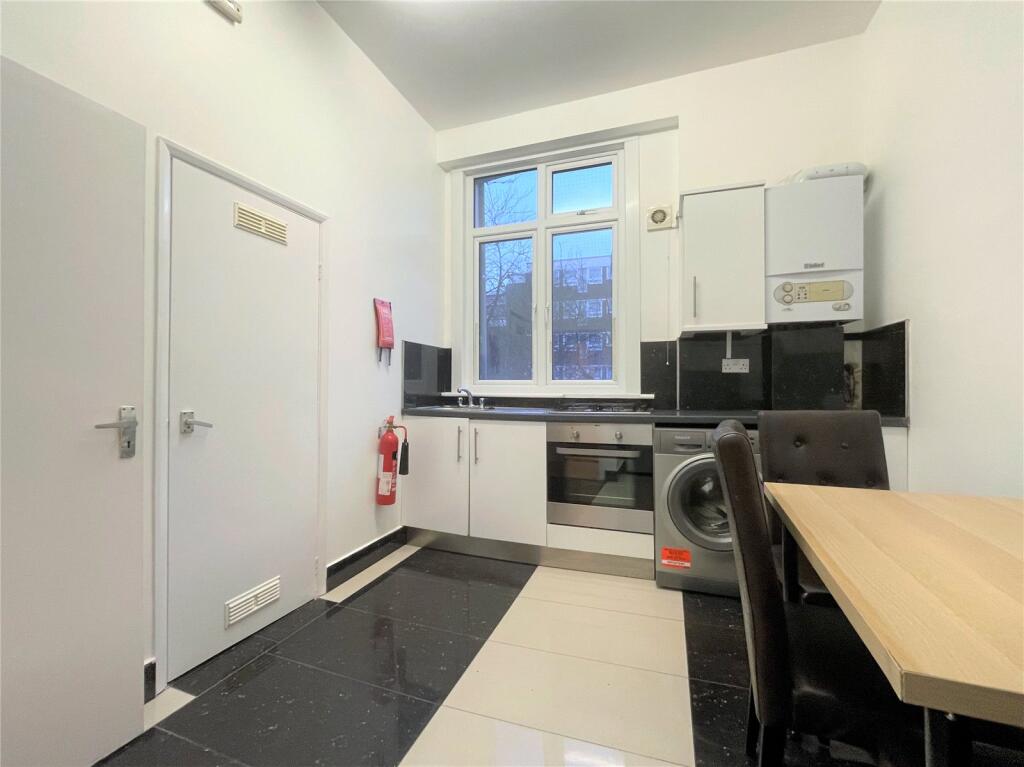 2 bed Apartment for rent in London. From Drivers & Norris - Islington - Sales