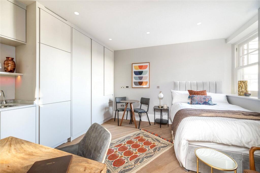4 bed Apartment for rent in London. From Drivers & Norris - Islington - Sales