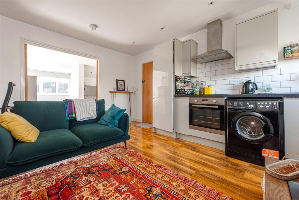 1 bed Apartment for rent in London. From Drivers & Norris - Islington - Sales