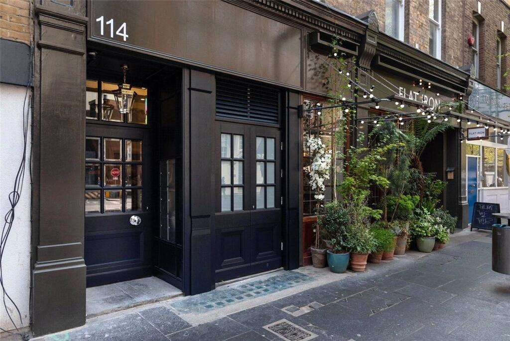 4 bed Apartment for rent in London. From Drivers & Norris - Islington - Sales