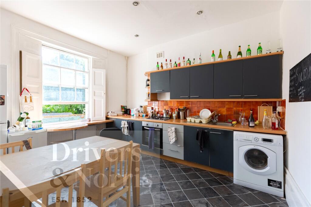 5 bed Detached for rent in London. From Drivers & Norris - Islington - Sales