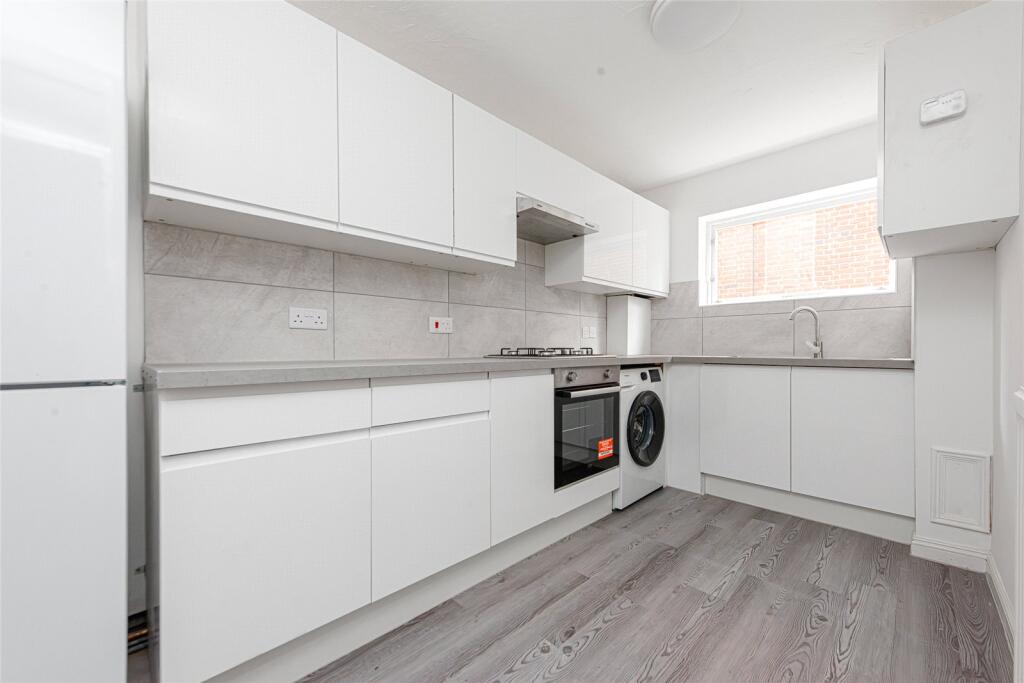 1 bed Apartment for rent in Friern Barnet. From Drivers & Norris - Islington - Sales