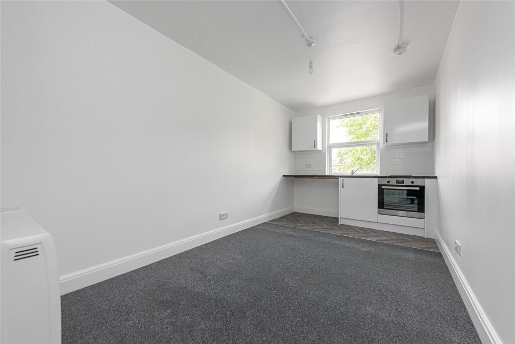 4 bed Apartment for rent in Stoke Newington. From Drivers & Norris - Islington - Sales 4 bed Apartment for rent in Stoke Newington. From Drivers & Norris - Islington - Sales