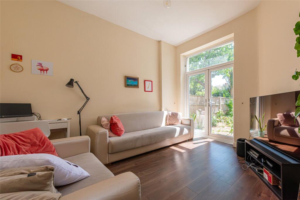 1 bed Apartment for rent in Tottenham. From Drivers & Norris - Islington - Sales