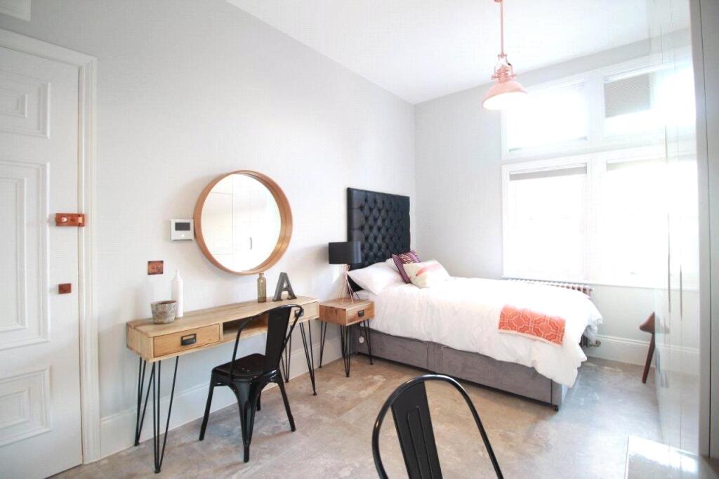 4 bed Apartment for rent in Hornsey. From Drivers & Norris - Islington - Sales