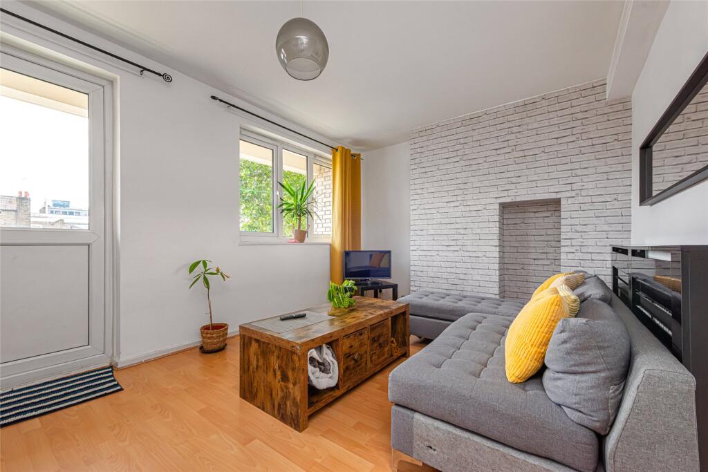 3 bed Annexe for rent in Islington. From Drivers & Norris - Islington - Sales 3 bed Annexe for rent in Islington. From Drivers & Norris - Islington - Sales