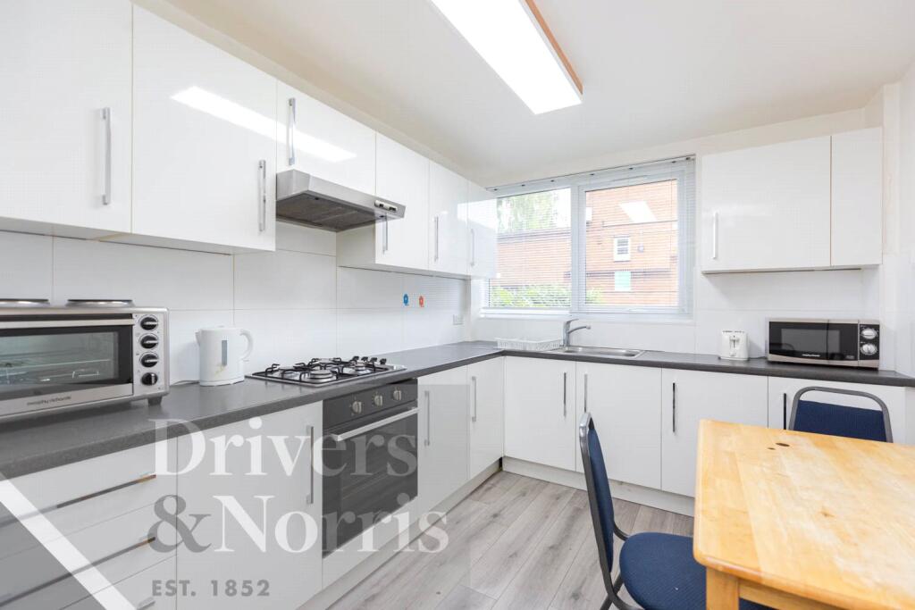 4 bed Detached for rent in Islington. From Drivers & Norris - Islington - Sales 4 bed Detached for rent in Islington. From Drivers & Norris - Islington - Sales