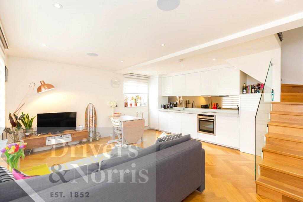 1 bed Detached for rent in Hornsey. From Drivers & Norris - Islington - Sales