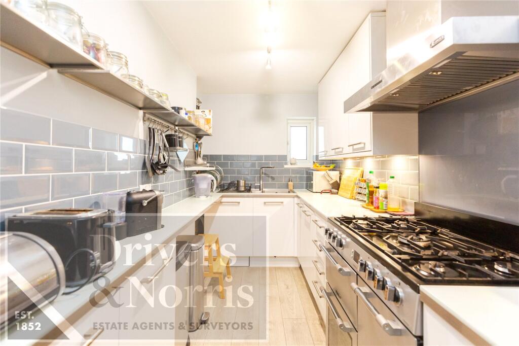 4 bed Detached for rent in Camden Town. From Drivers & Norris - Islington - Sales