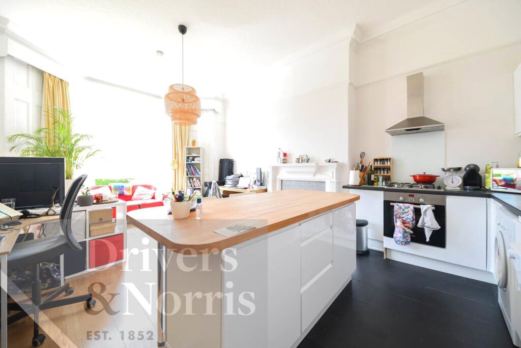 1 bed Apartment for rent in Friern Barnet. From Drivers & Norris - Islington - Sales