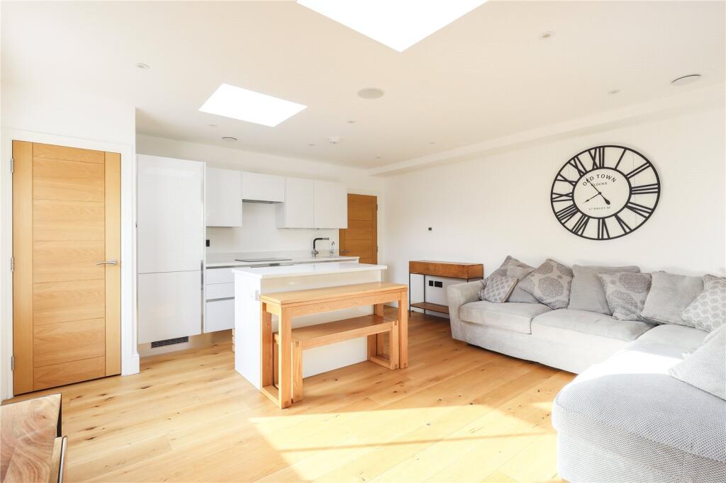 2 bed Apartment for rent in London. From Drivers & Norris - Islington - Sales