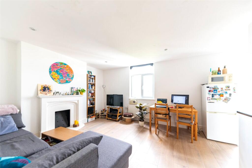2 bed Apartment for rent in Islington. From Drivers & Norris - Islington - Sales