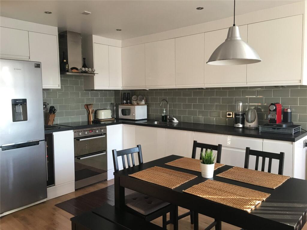 2 bed Apartment for rent in Stoke Newington. From Drivers & Norris - Islington - Sales