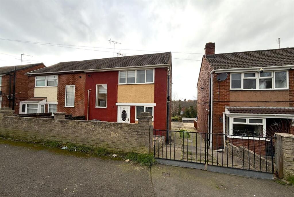 2 bed Detached for rent in Swallownest. From 2Roost - Sheffield 2 bed Detached for rent in Swallownest. From 2Roost - Sheffield