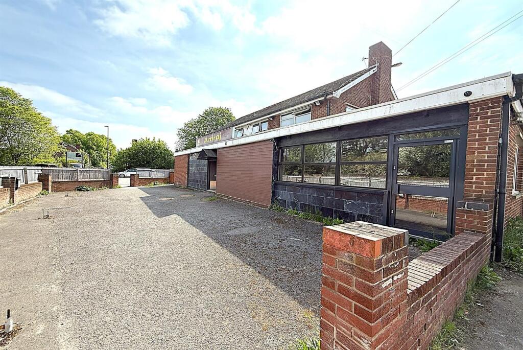 1 bed Detached for rent in Swallownest. From 2Roost - Sheffield