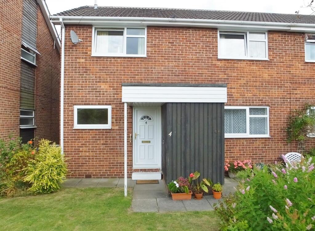 2 bed Detached for rent in Aughton. From 2Roost - Sheffield 2 bed Detached for rent in Aughton. From 2Roost - Sheffield
