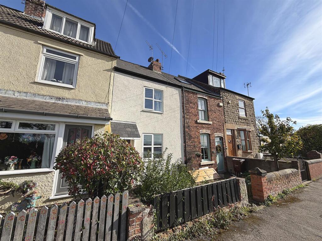 2 bed Mid Terraced House for rent in Sheffield. From 2Roost - Sheffield
