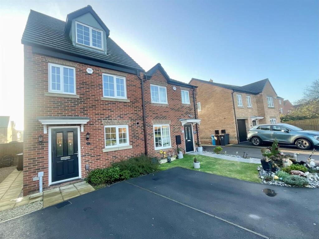 3 bed Semi Detached for rent in Sheffield. From 2Roost - Sheffield 3 bed Semi Detached for rent in Sheffield. From 2Roost - Sheffield