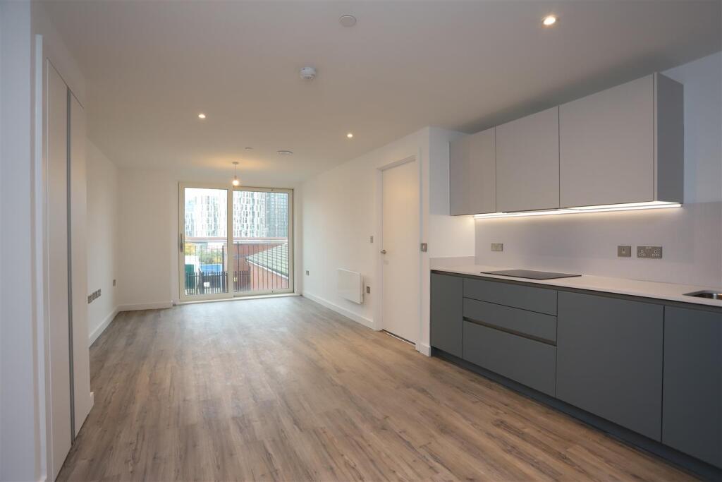 2 bed Apartment for rent in Salford. From Reside - Manchester