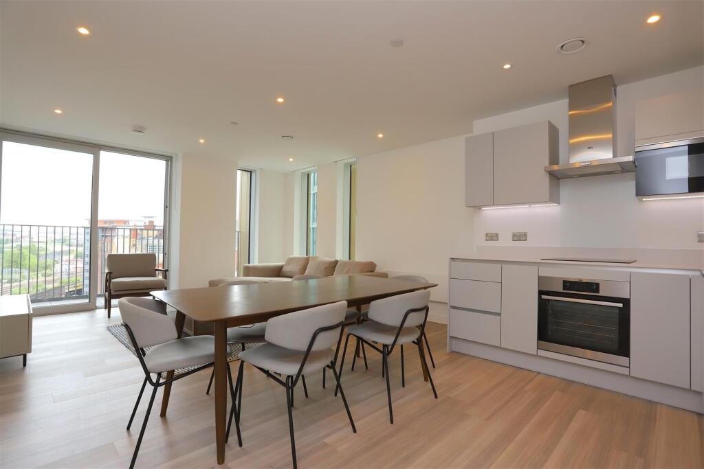 3 bed Apartment for rent in . From Reside - Manchester