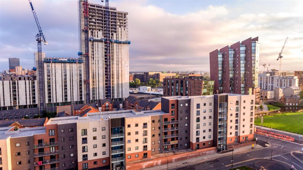 3 bed Apartment for rent in Manchester. From Reside - Manchester 3 bed Apartment for rent in Manchester. From Reside - Manchester