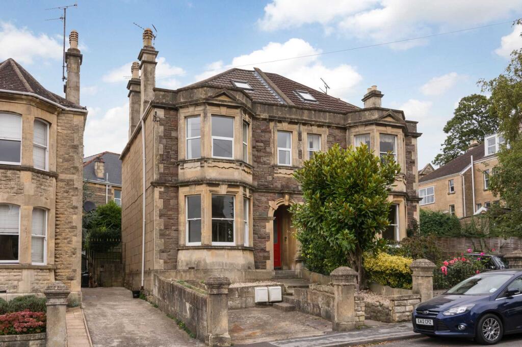 3 bed Apartment for rent in Bath. From Reside Bath Limited - Bath