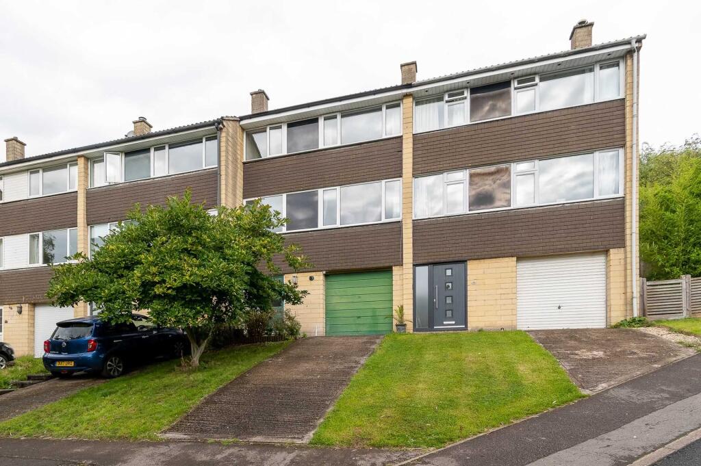3 bed Detached for rent in Upper Swainswick. From Reside Bath Limited - Bath