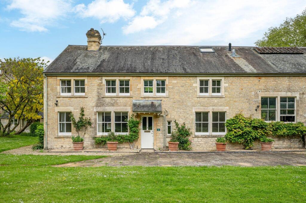 5 bed Detached for rent in Malmesbury. From Reside Bath Limited - Bath 5 bed Detached for rent in Malmesbury. From Reside Bath Limited - Bath